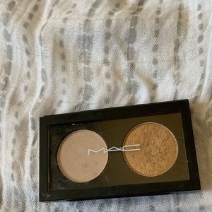MAC eyeshadow duo
